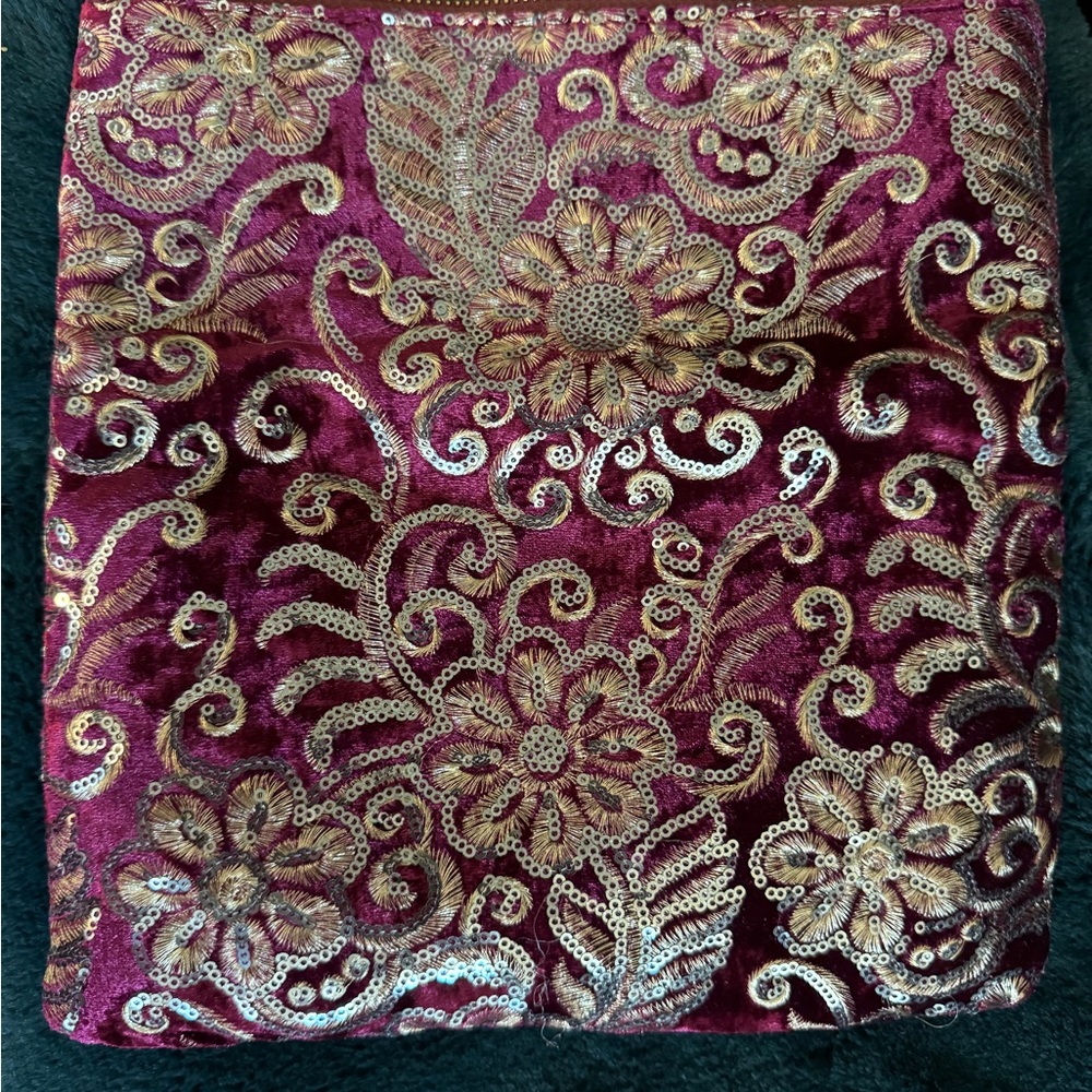 Diophy Satin and Rhinestone Clutch with gold strap. NWT - Picture 3 of 6
